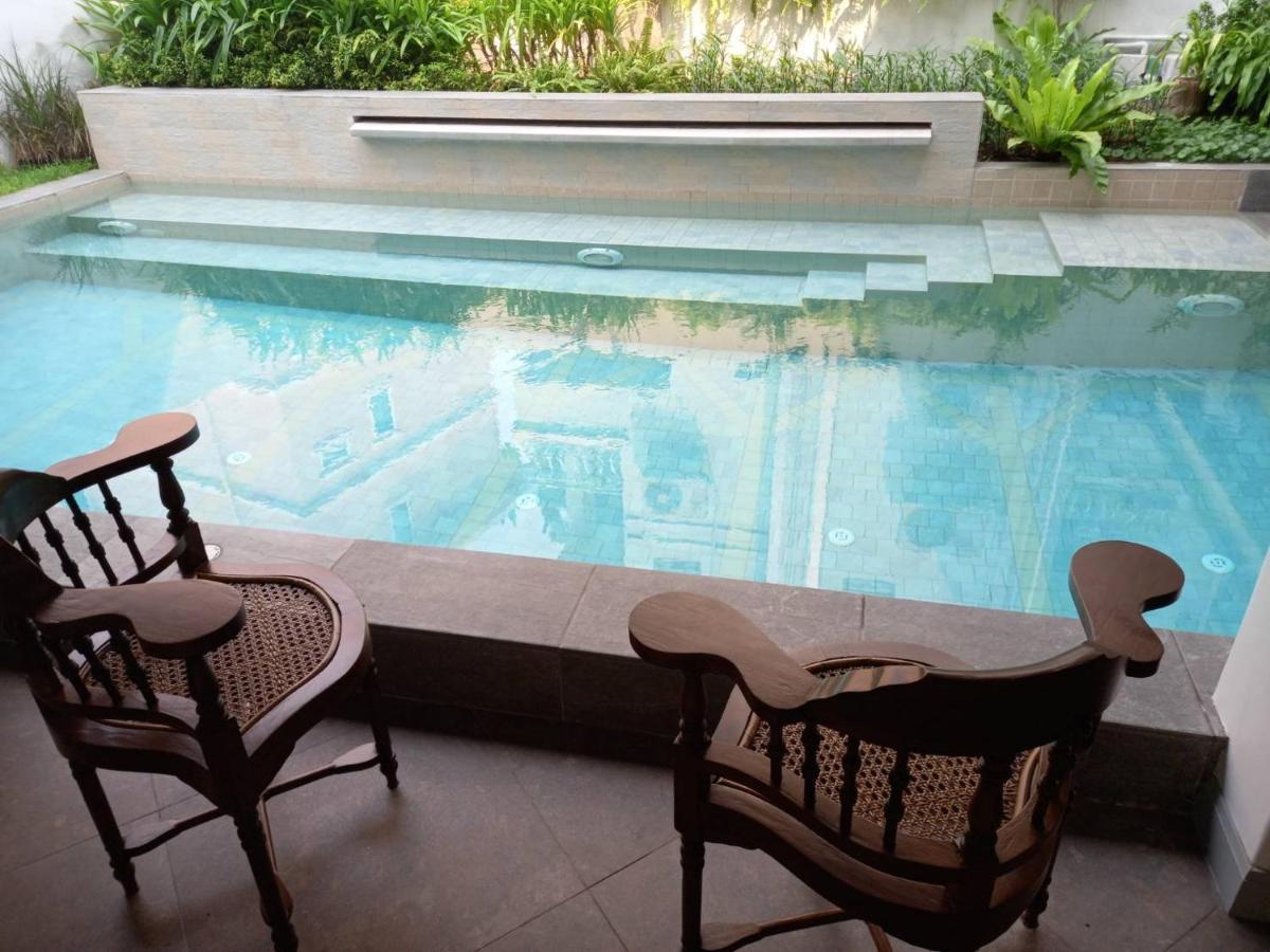 Valentier Cafe And Hotel Chiang Mai Exterior foto